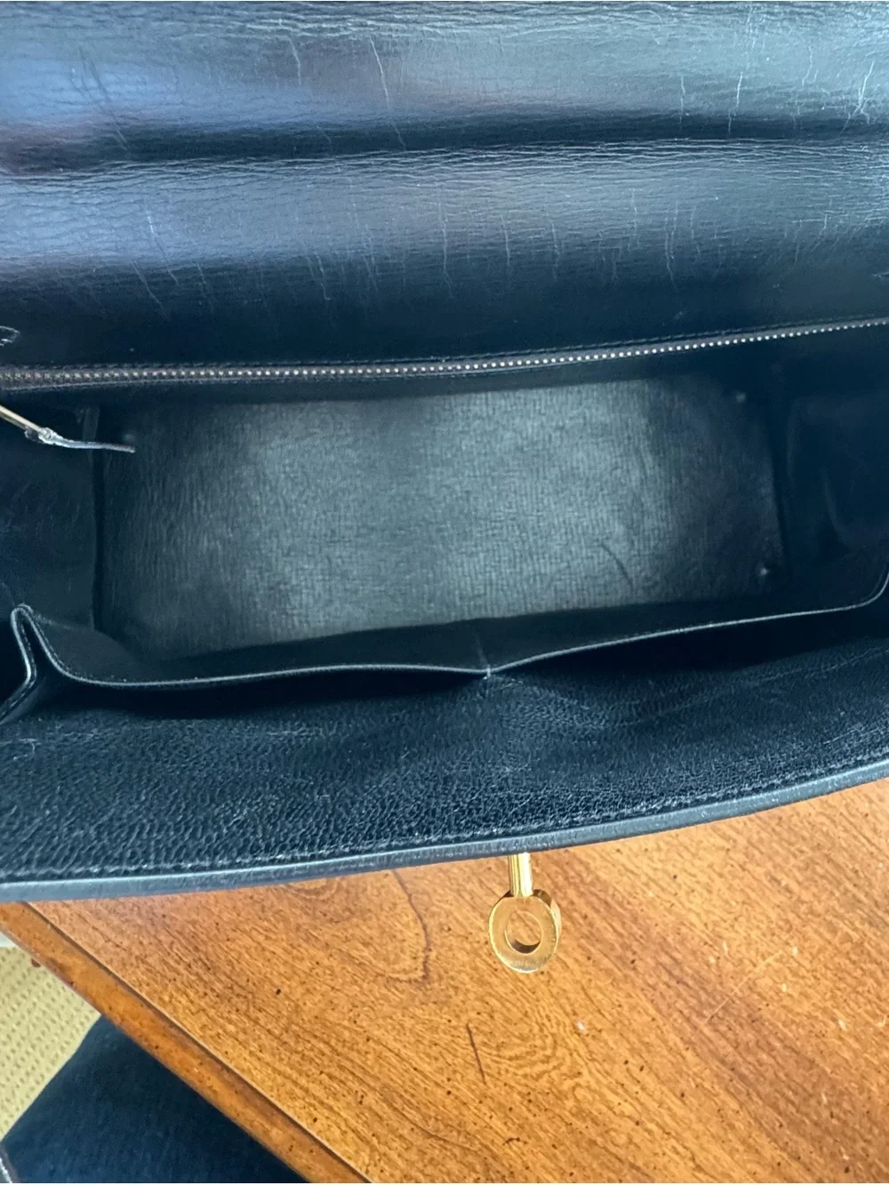 Hermes Kelly 28 Retourne | Top Handle Handbag | Black Box Calf | Vintage 1976